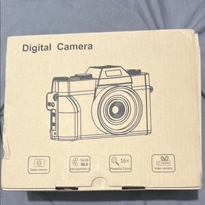 Digital Camera with 16x Zoom - Pink